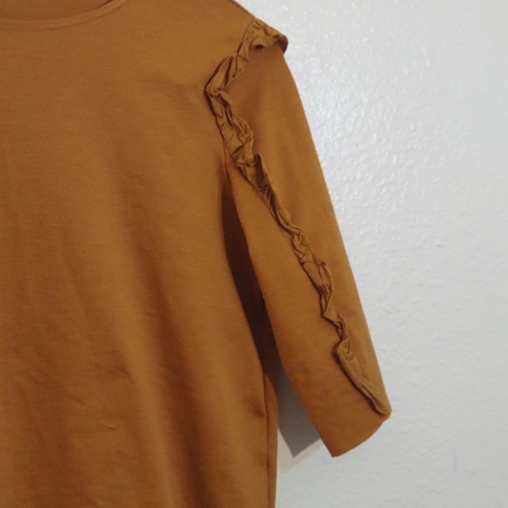 USED ZARA MUSTARD COLOR MID LENGTH SLEEVE -WINTER 2017-2018 - Picture 4 of 8